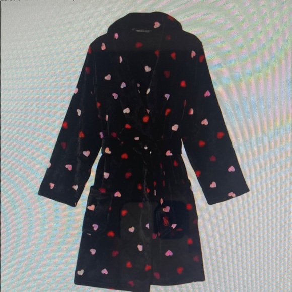 NWOT Valentine Ready! Victoria's Secret Short Plush Cozy Delicate Tie Robe M/L - Picture 6 of 13